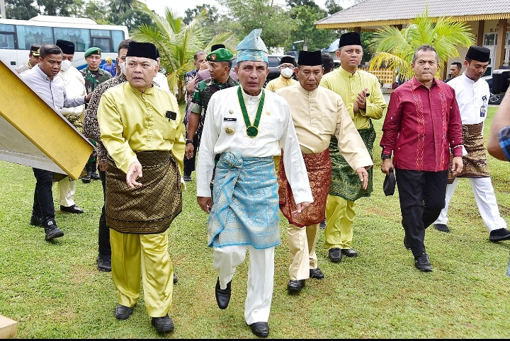 Gubernur Sumatera Utara (Sumut) Edy Rahmayadi meninjau pelaksanaan Kemah Profil Pelajar Pancasila tingkat Sekolah Luar Biasa (SLB) se- Sumut di Taman Cadika, Lubuk Pakam, Kabupaten Deliserdang, Sabtu (26/11/2022).