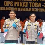 Waka Polda Sumut, Brigjen Pol Rony Samtana didampingi Direktur Reskrimum, Kombes Pol Sumaryono dan Kasubdit Jatanras, Kompol Jama Kita Purba memberikan keterangan kasus premanisme, Kamis (15/5/2025).